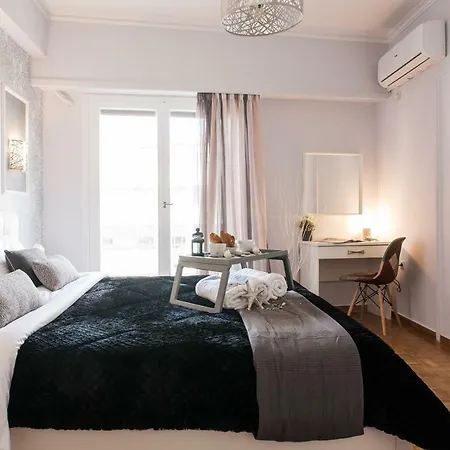 Museum Of Modern Art Rooms In Apartment, Next To Metro Suggrou Fix, Walk To Acropolis-2